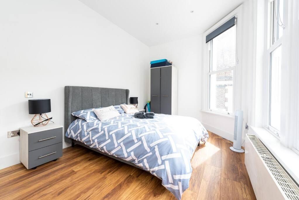 Beautiful Apartment By Hyde Park Ss2 Лондон Екстериор снимка